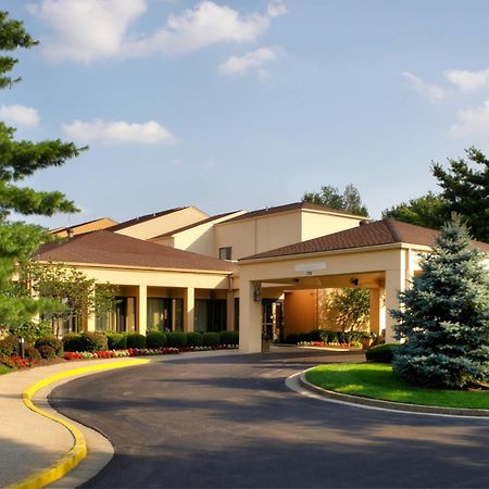 Courtyard By Marriott Lexington North Hotel Bagian luar foto